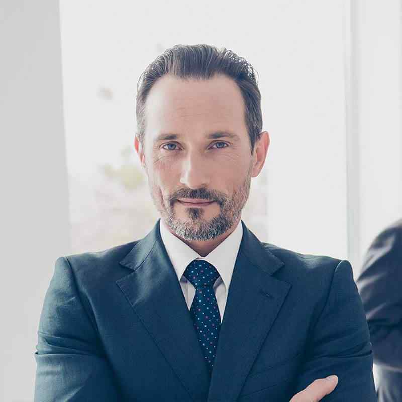 https://mediators.com.pk/wp-content/uploads/2019/04/img-people-06.jpg